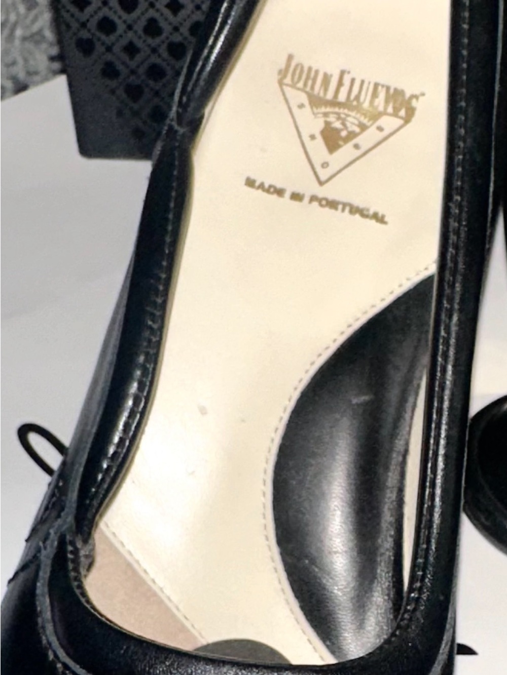Make Me An OfferJohn ! Black Leather -Rounded Sculpted Heel Pumps.-7.5 - Picture 2 of 11